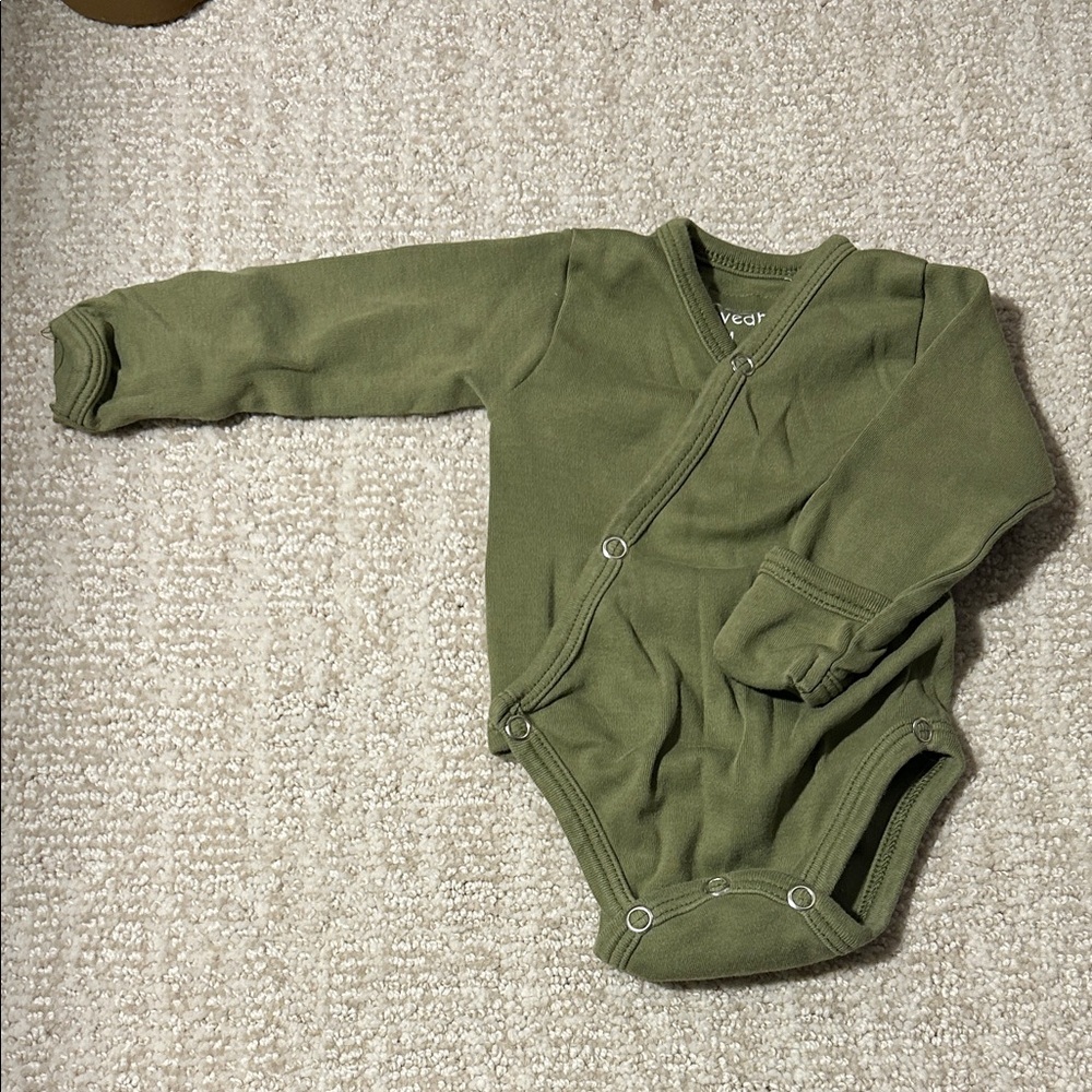 L’oved baby organic long sleeve bodysuit